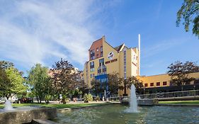 Maximilian Hotel & Apartments Weil Am Rhein / Basel